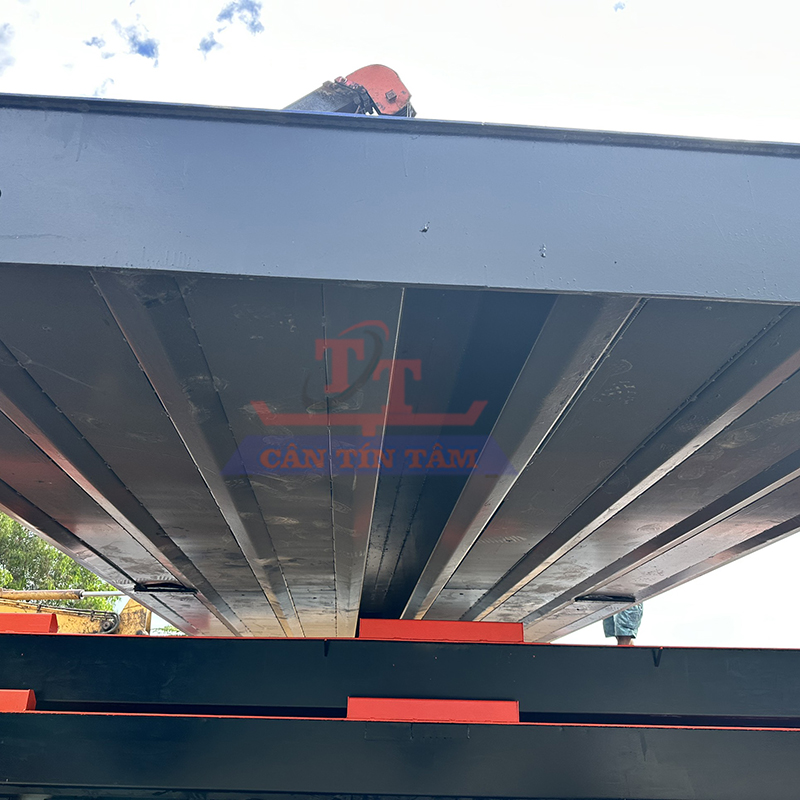 KHUNG CÂN XE TẢI khung can xe tai 1